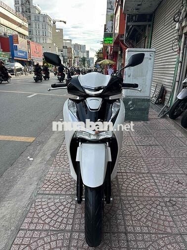 Honda SH 150i Form 2022 Trắng BSTP Chính Chủ