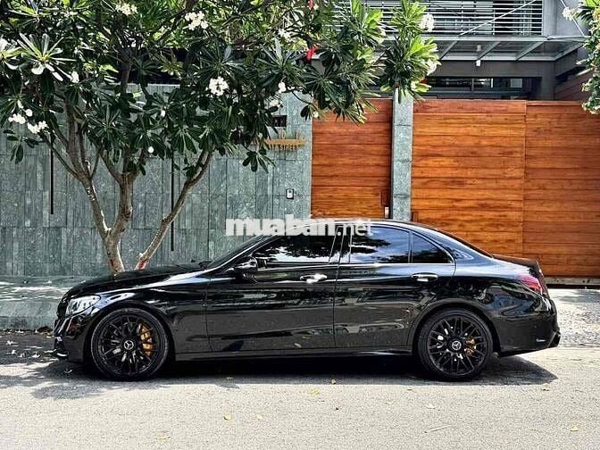 Mercedes-Benz C300 AMG Facelift 2019 Đen 53000 km