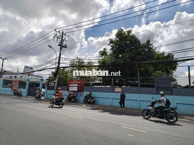 Cho thuê nhà Quốc Lộ 50 gần Tạ Quang Buu 4x15 có 2 phòng hẻm Hương Quê
