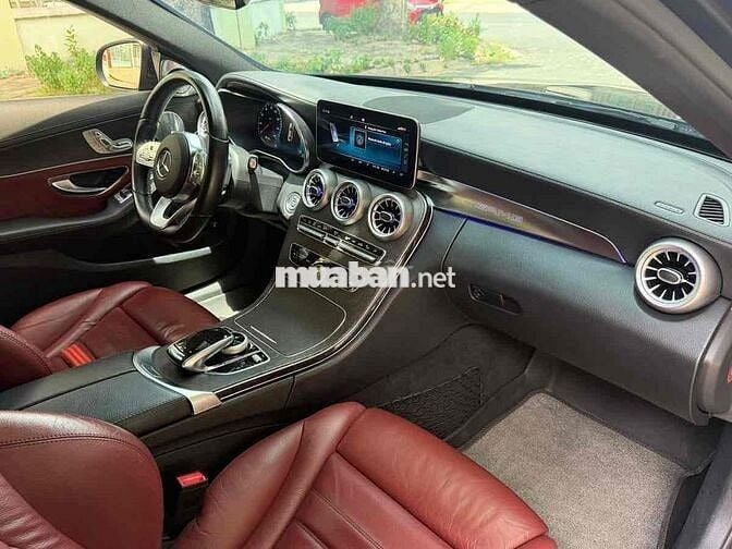 Mercedes-Benz C300 AMG Facelift 2019 Đen 53000 km