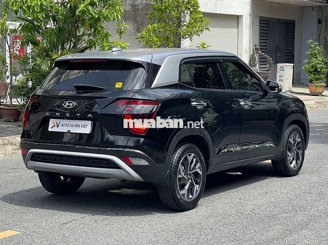 Hyundai Creta 1.5AT Cao Cấp 2022 Đen 18.000 km