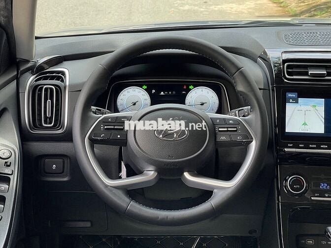 Hyundai Creta 1.5AT Cao Cấp 2022 Đen 18.000 km