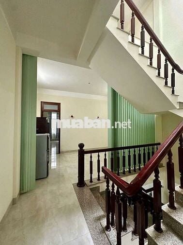 CHO THUÊ NHÀ NGUYÊN CĂN
3 TẦNG MT ĐƯỜNG HỒ TRUNG LƯỢNG