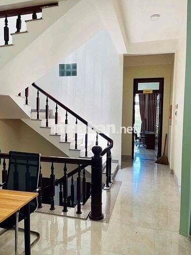 CHO THUÊ NHÀ 3 TẦNG ĐƯỜNG HỒ TRUNG LƯỢNG GẦN CẦU HOÀ XUÂN