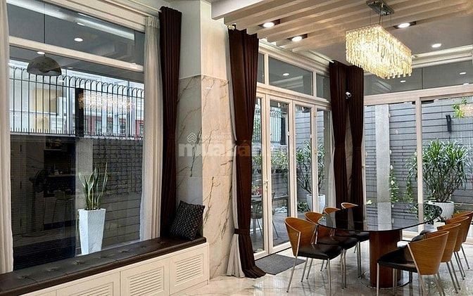 Bán biệt thự Đường 17 An Phú, Thủ Đức, 200m², hầm 2 tầng, giá 75 tỷ