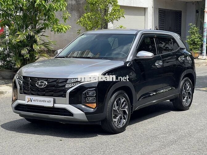 Hyundai Creta 1.5AT Cao Cấp 2022 Đen 18.000 km