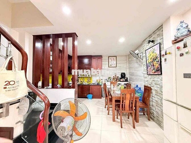 Lê Văn Sỹ, Nhà Đẹp Chính Chủ Lâu Đời.Hẻm xe hơi