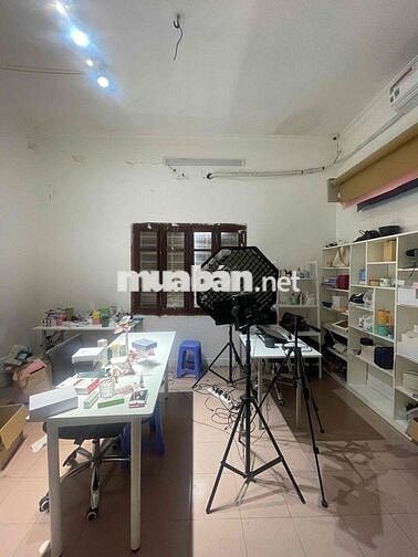 Cho thuê nguyên căn làm văn phòng, kho chứa hàng, kinh doanh online