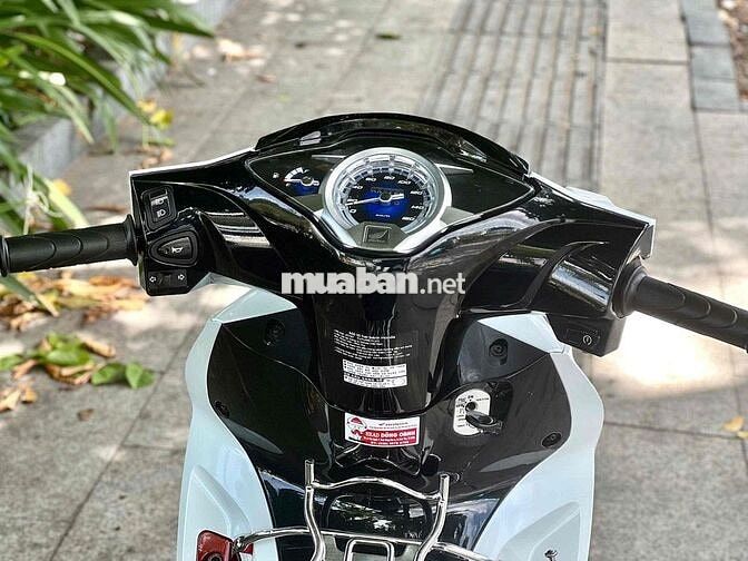 Honda Future 125 Fi 2026 Trắng đỏ đen 100km