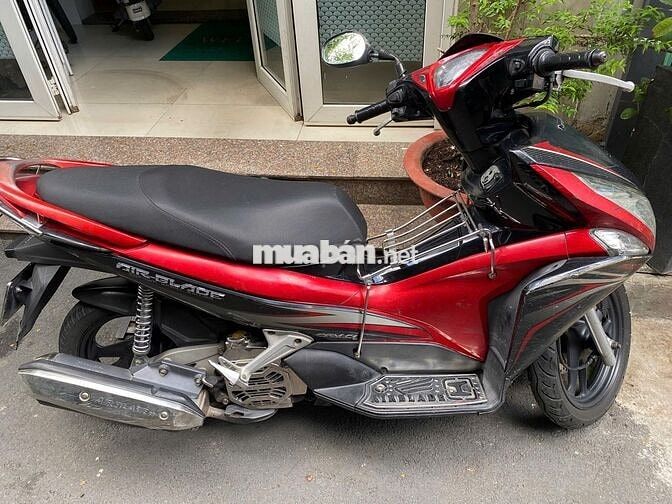 Honda Air Blade Thể thao Đỏ đen