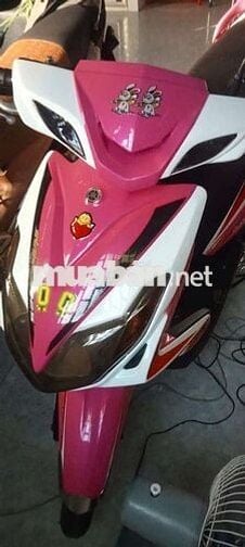 Xe tay ga Yamaha Luvias Nữ Hồng trắng