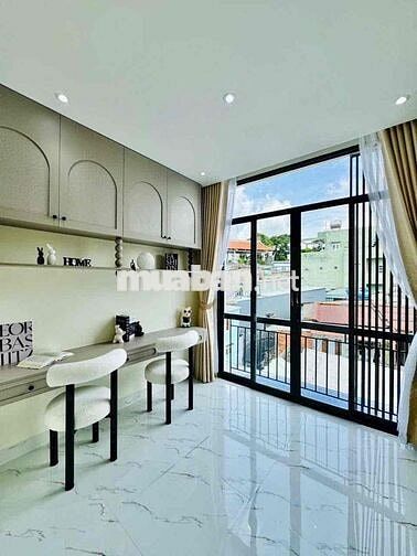Nhà Mới Sát Mặt Tiền, Đối Diện Vincom Phan Văn Trị.Sát Bình Thạnh