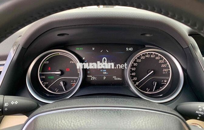 Toyota Camry Hybrid Trắng Tự động Hybrid 2022