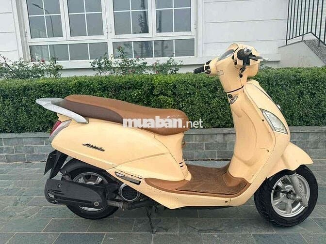 Atila Elizabeth 2013  Phun xăng điện tử Vàng kem