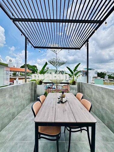 Nhà Mới Sát Mặt Tiền, Đối Diện Vincom Phan Văn Trị.Sát Bình Thạnh