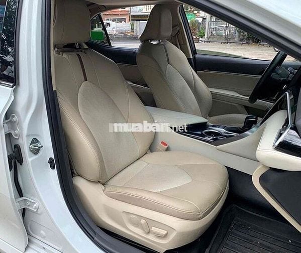 Toyota Camry Hybrid Trắng Tự động Hybrid 2022
