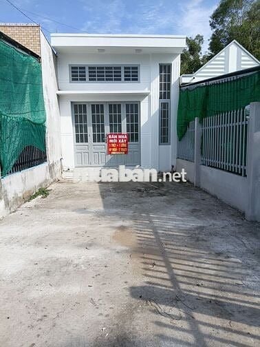 Bán nhà  mặt tiền đường Trần Văn Thôi 158m2,  4 p.ngủ, 2 tolet