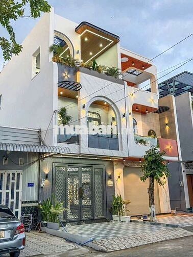 NHÀ 2 LẦU CAO CẤP - KDC HỒNG LOAN