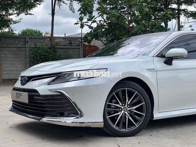 Toyota Camry Hybrid Trắng Tự động Hybrid 2022