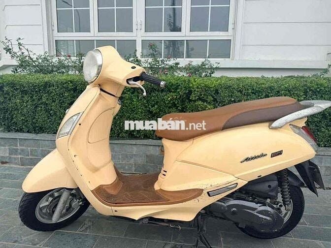 Atila Elizabeth 2013  Phun xăng điện tử Vàng kem