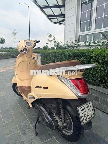 Atila Elizabeth 2013  Phun xăng điện tử Vàng kem