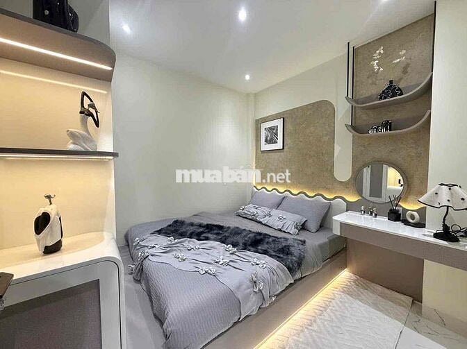 Nhà Mới Sát Mặt Tiền, Đối Diện Vincom Phan Văn Trị.Sát Bình Thạnh