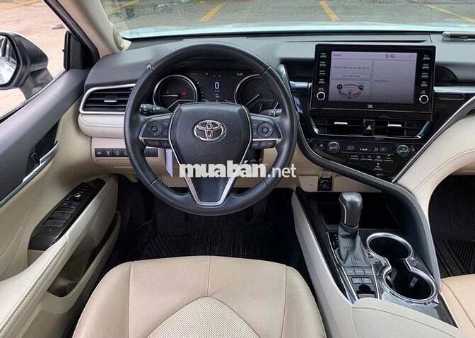 Toyota Camry Hybrid Trắng Tự động Hybrid 2022