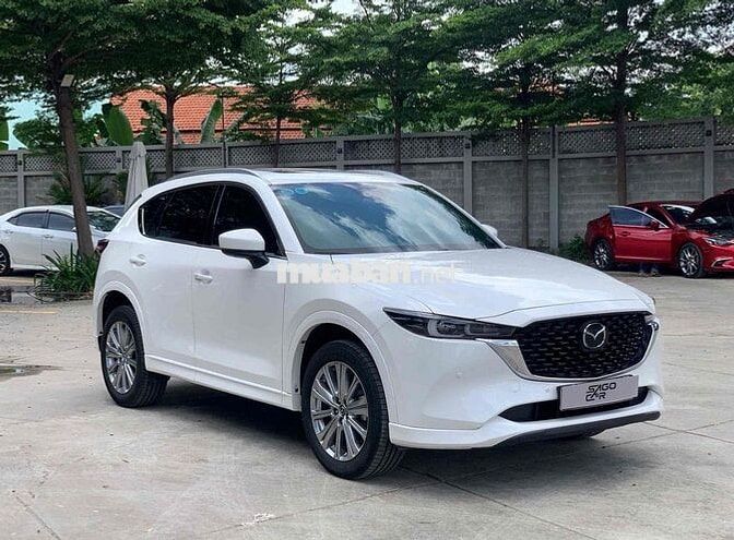 Mazda CX-5 Trắng SUV 5 chỗ