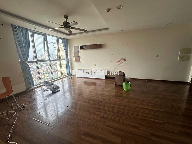 Chính chủ cho thuê căn hộ chung cư 3 ngủ vừa ở vừa làm văn phòng