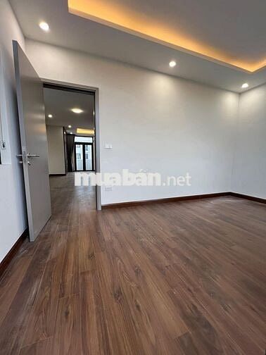 Cho thuê shophouse 5 tầng hoàn thiện 2 tầng giá 14tr Oceanpark gia lâm