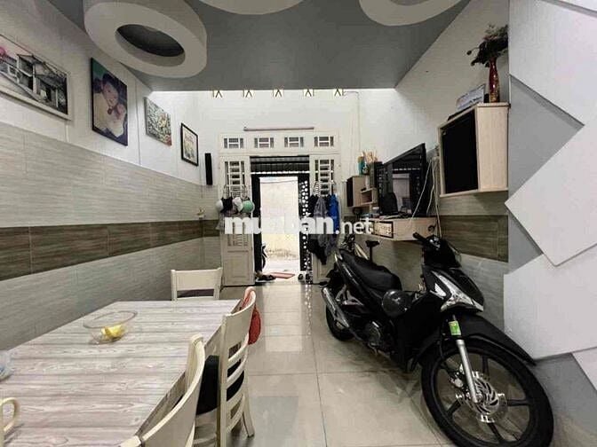 Hẻm Xe Hơi , Nhà 5 Tầng Bê Tông Cốt Thép, Trung Tâm Phú Nhuận