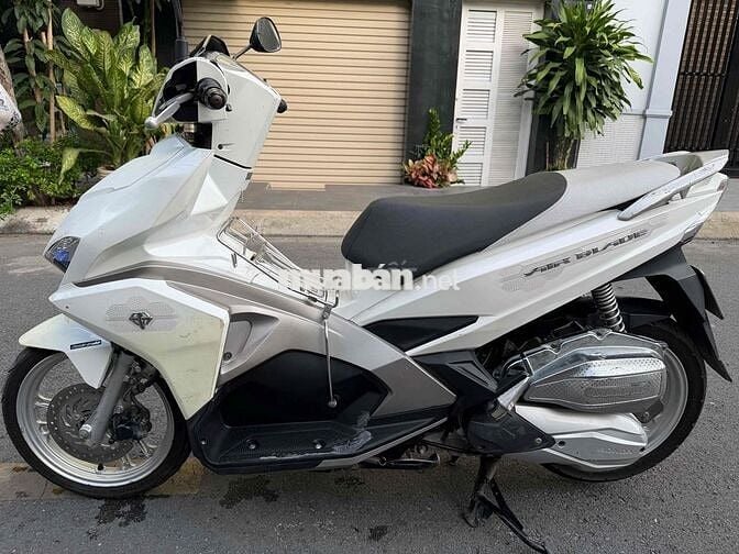 Honda Air Blade 125 2016 Trắng Zin Đẹp