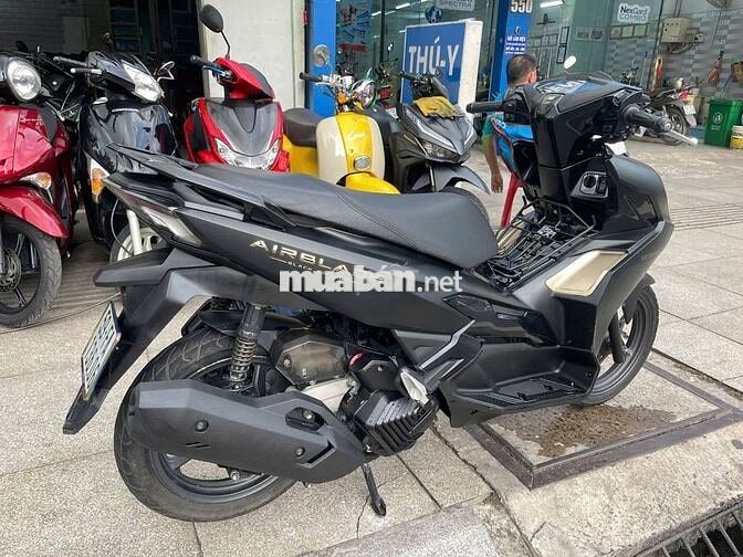 Honda Air Blade 4val 2024 Đen Đã qua sử dụng