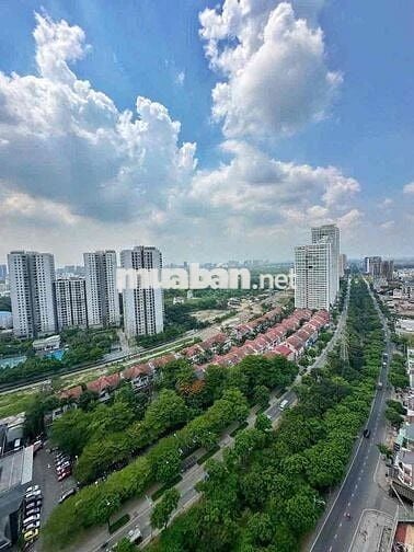 bán penthouse như hình full nội thất, sổ hồng riêng,view thành phố
