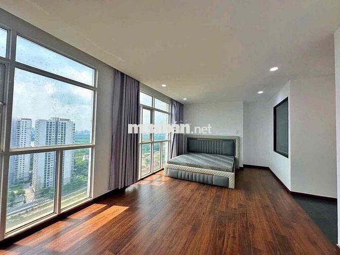 bán penthouse như hình full nội thất, sổ hồng riêng,view thành phố