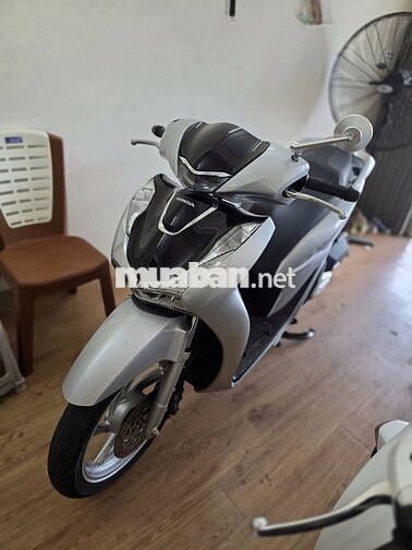 Honda SH 2024 Bạc