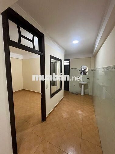 Chính chủ cho thuê mặt tiền 138 Trịnh Đình Thảo 3 tầng