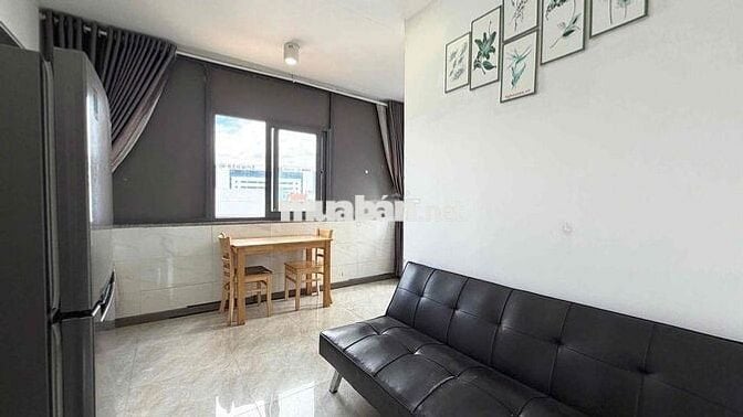 2PN 1PK 1PB 45m2 - Ban Công Cửa Sổ - Máy Giặt Riêng ngay Cộng Hoà