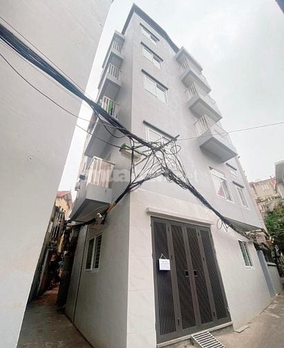 Cho thuê CHDV CCMN 1 ngủ 1 khách ban công 40m2 tại Yên Hoà (Hạ Yên Quy
