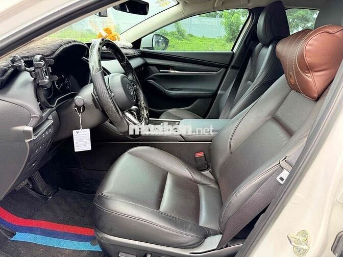 Mazda Mazda 3 Luxury 2025 Tự động Cá Nhân