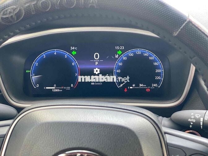 Toyota Corolla Cross 1.8V 2024 Xám 12.000km