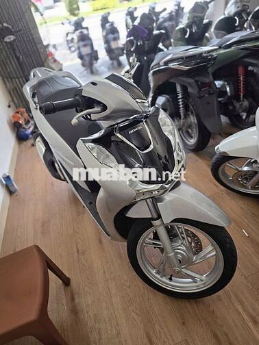 Honda SH 2024 Bạc
