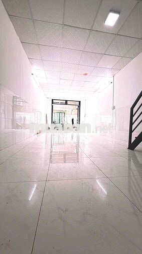 nhà cần bán gấp khu dân cư hiện hữu