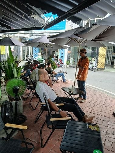 Chính chủ cần sang quán cafe góc 2 mặt tiền Phường 4, Quận 8