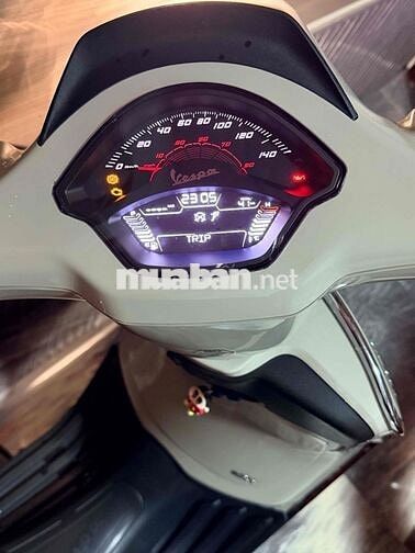 Piaggio Vespa màu Be 41km