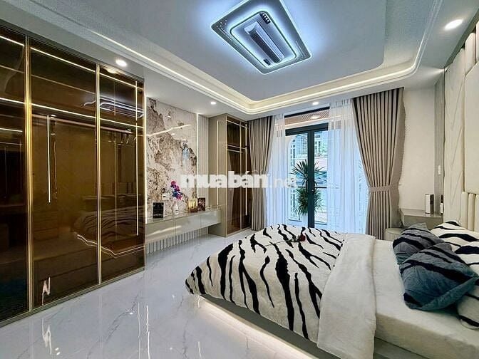 Nhà 6 Tầng Siêu Đẹp Nội thất Thang máy cao cấp
