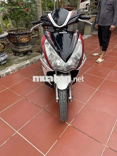 Honda Air Blade 125 Đỏ trắng đen
