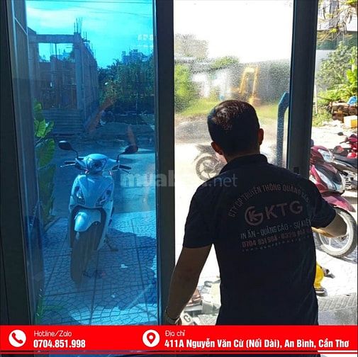 THI CÔNG DÁN DECLA KÍNH GIẢM NHIỆT CHỐNG NẮNG