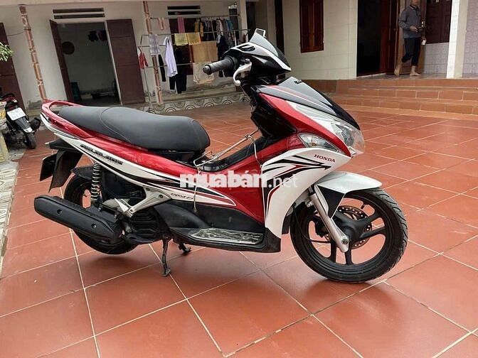 Honda Air Blade 125 Đỏ trắng đen