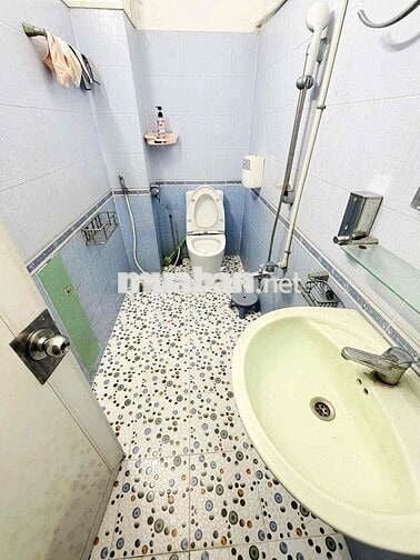 nhà thuê mặt tiền kinh doanh sung vườn lài diện tích rộng
